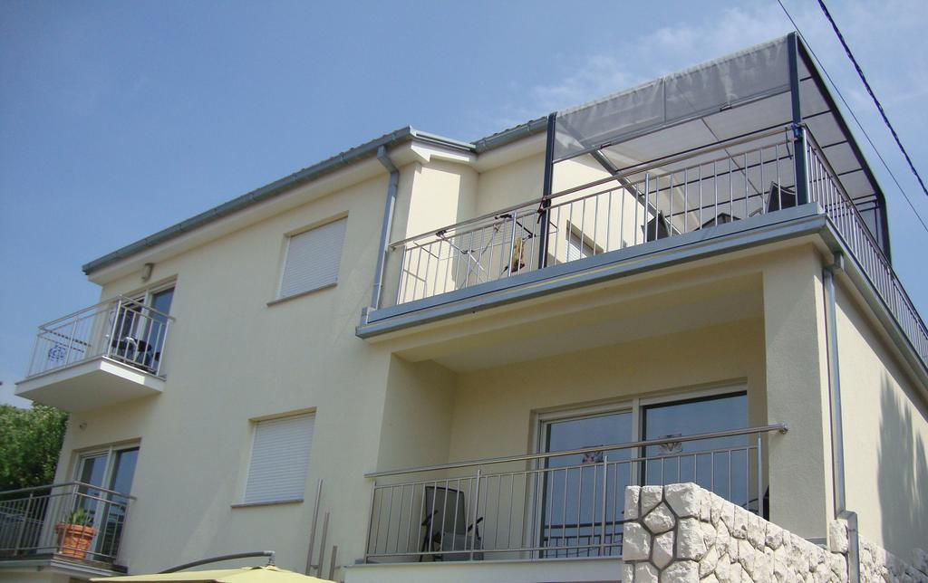 Apartments Ilona Novi Vinodolski Exterior photo