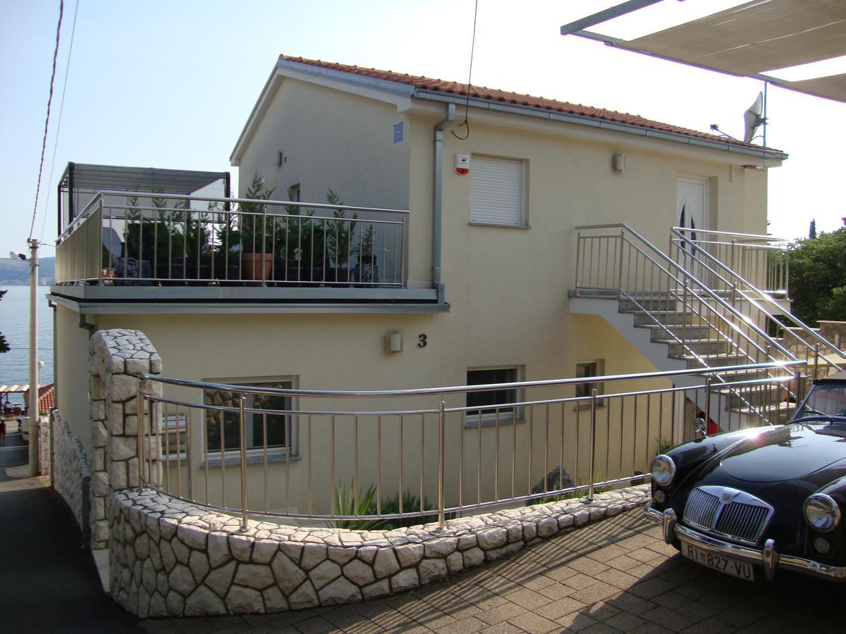 Apartments Ilona Novi Vinodolski Exterior photo