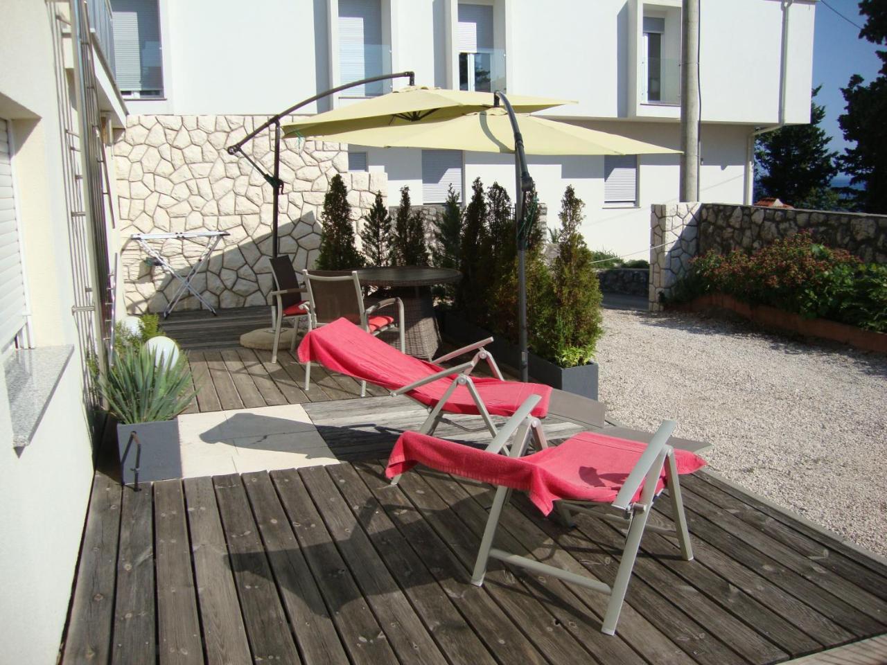 Apartments Ilona Novi Vinodolski Exterior photo