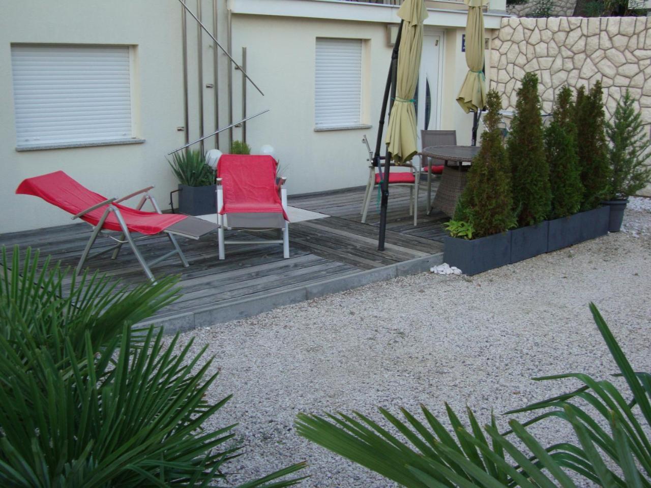 Apartments Ilona Novi Vinodolski Exterior photo
